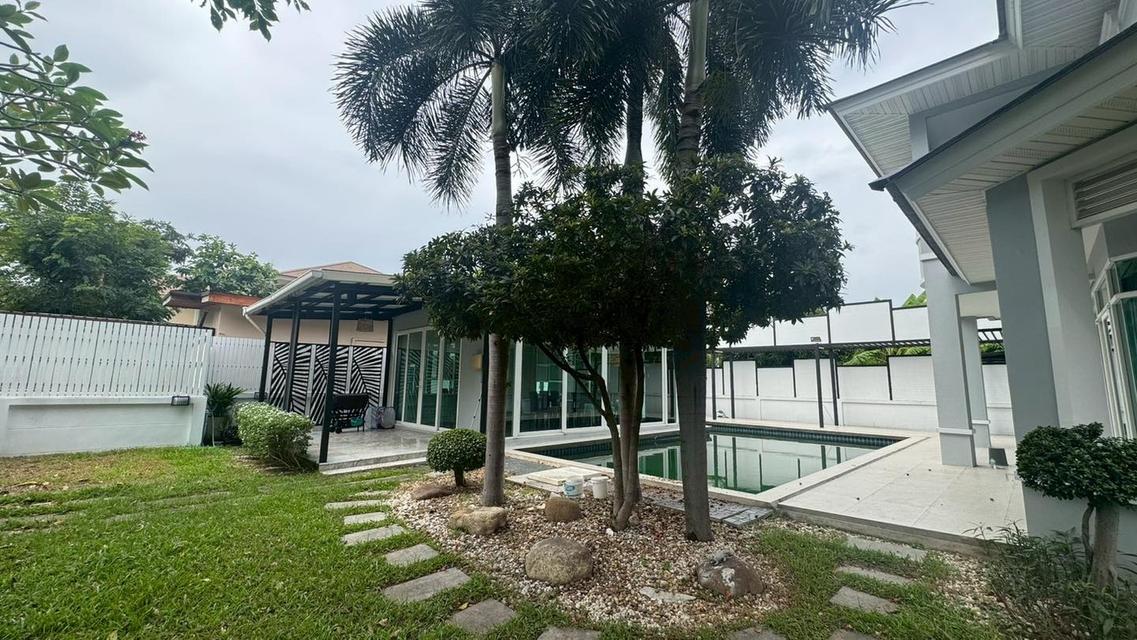 House for rent or sale with private pool at Rama 9 3