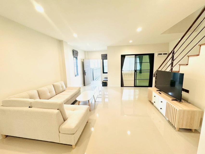 🏡 ทาวน์โฮมโมเดิร์น 2 ชั้น [3 นอน 3 น้ำ] ประตูรีโมท ใกล้นานาชาติ Unity Concord & สนามบิน Modern 2-Storey Townhome for Rent [3 Beds 3 Baths] 2