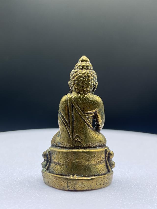 พระกริ่งหลวงปู่ทิม อิสโก วัดละหารไร่ จ.ระยอง ทำพิธีเททองปลุกเสก ๕ พ.ค.๒๕๑๗ เนื้อทองเหลือง ใต้ฐานมีโค๊ต รูปที่ 2