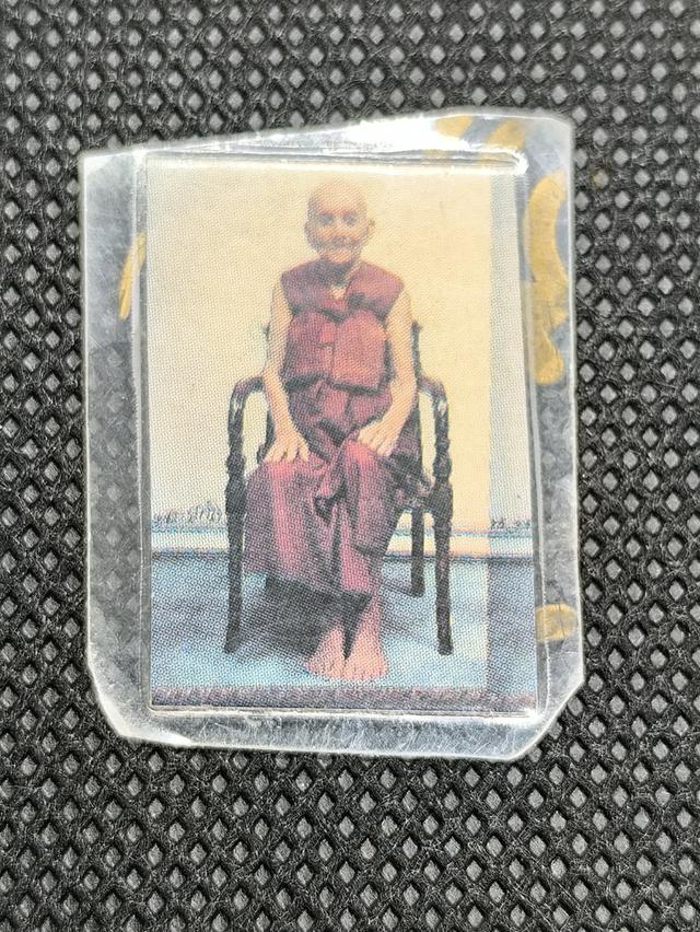 รูปถ่าย หลวงปู่บุดดา ถาวโร หลังจารมือ