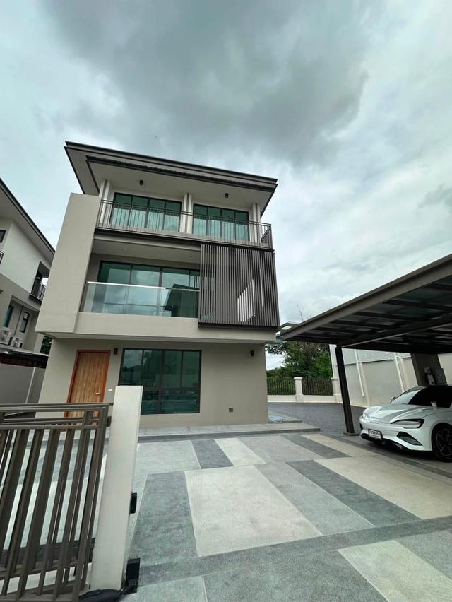MHS19 ขายบ้านเดี่ยว 3 ชั้น หลังมุม แปลงใหญ่ที่สุดในโครงการ AQ Arbor สวนหลวง ร.9 – พัฒนาการ บ้านใหม่เอี่ยม Built-in Modernform ทั้งหลัง พร้อมเข้าอยู่ 1