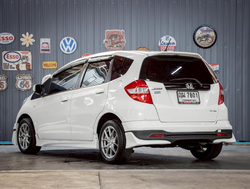 HONDA JAZZ 1.5 S i-VTEC ปี 2011