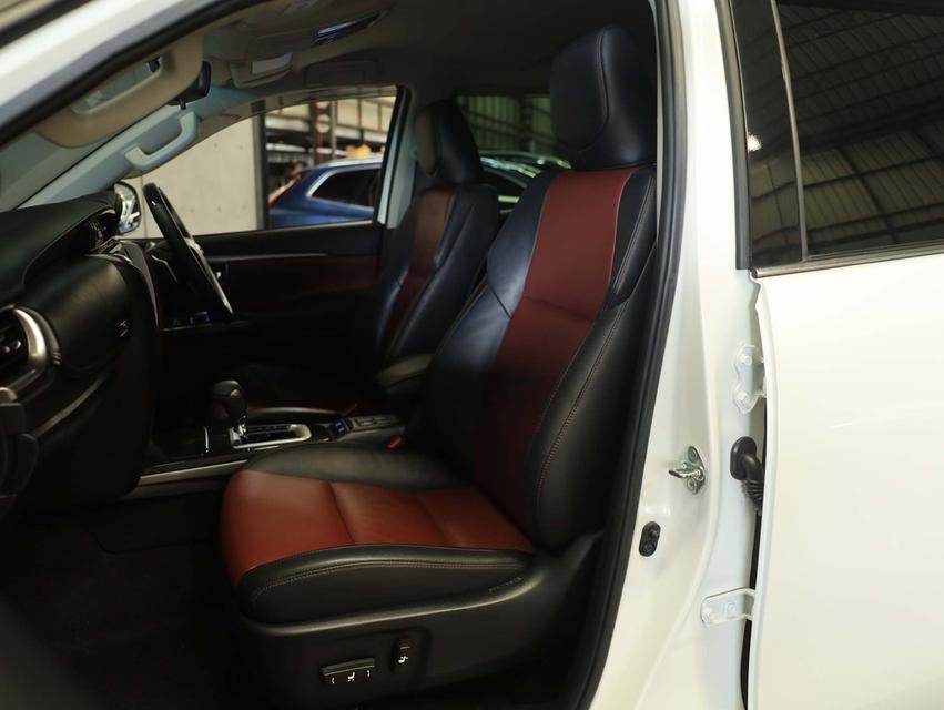 2020 Toyota FORTUNER 2.8 (ปี 15-25) TRD Sportivo SUV AT รูปที่ 16