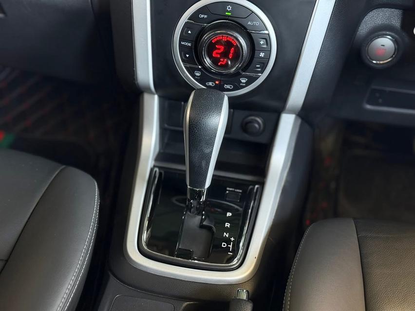 Isuzu MU-X 3.0DVD ปี18 9