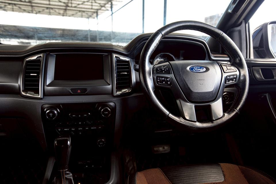 Ford Ranger 2.2 Wildtrak Hi-Lander Double Cab เกียร์ AT ปี 2015 สีดำ  14
