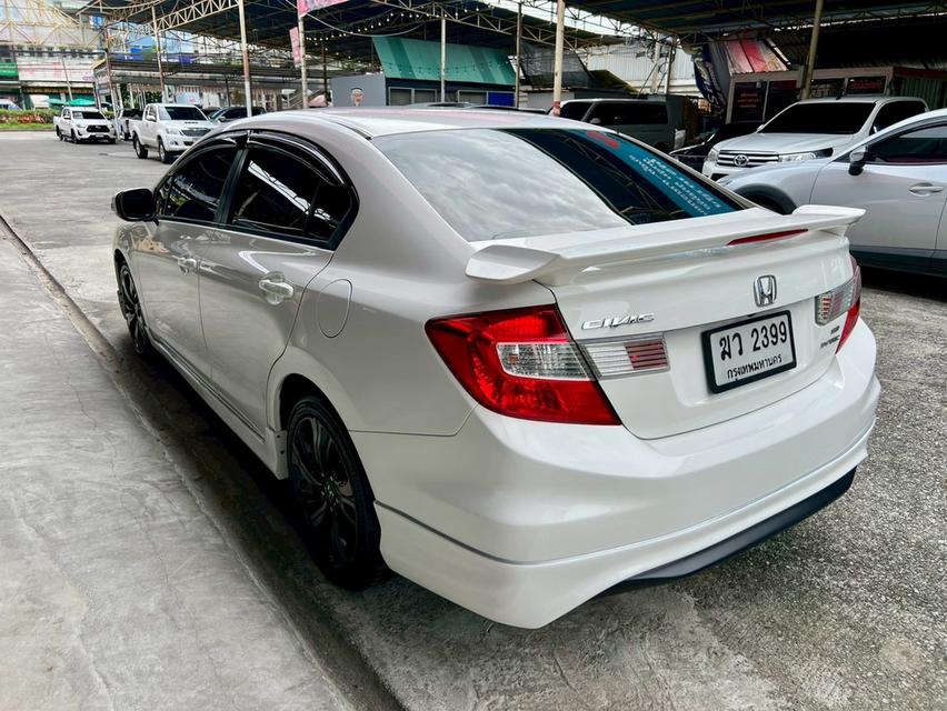 HONDA CIVIC FB ปี 2012 รุ่น 1.8E navi ออโต้ สีขาว รถมือเดียว เลขไมล์น้อย 120,000 km รูปที่ 7