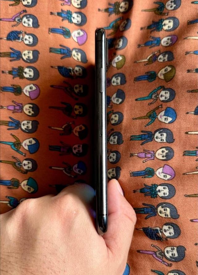 iPhone XS 64 gb 3