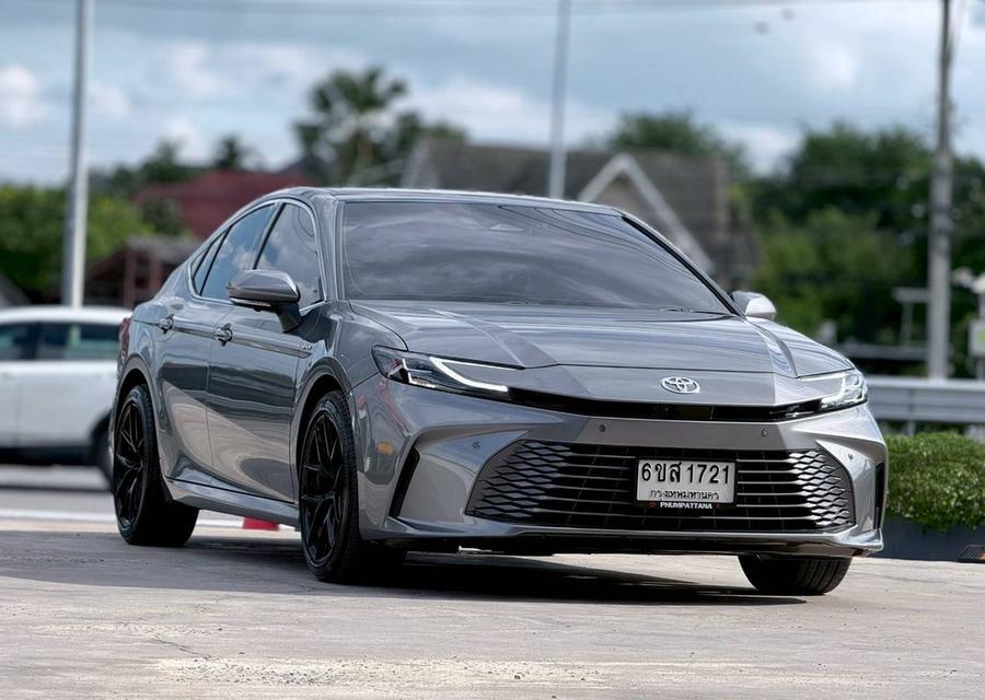 2025 TOYOTA CAMRY 2.5 HEV PREMIUM LUXURYCamry โฉมใหม่ล่าสุด Hybrid ประหยัด 20-23 กม/ลิตร นั่งสบาย หรูสุด