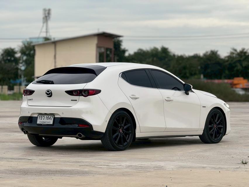 MAZDA 3 SKYACTIVE Hatch 5dr  100th TOP  Sports SA 6sp FWD 2.0i Y2021 สีขาว  เกียรออโต้  10