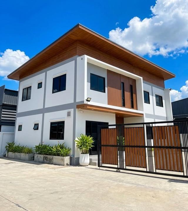 ขายที่ดินพร้อมโกดัง โรงงานสร้างใหม่ มีให้เลือกทุกแบบ ตอบโจทย์ทุกสไตล์ เริ่มต้นเพียง 2.9 ล้านบาท 5