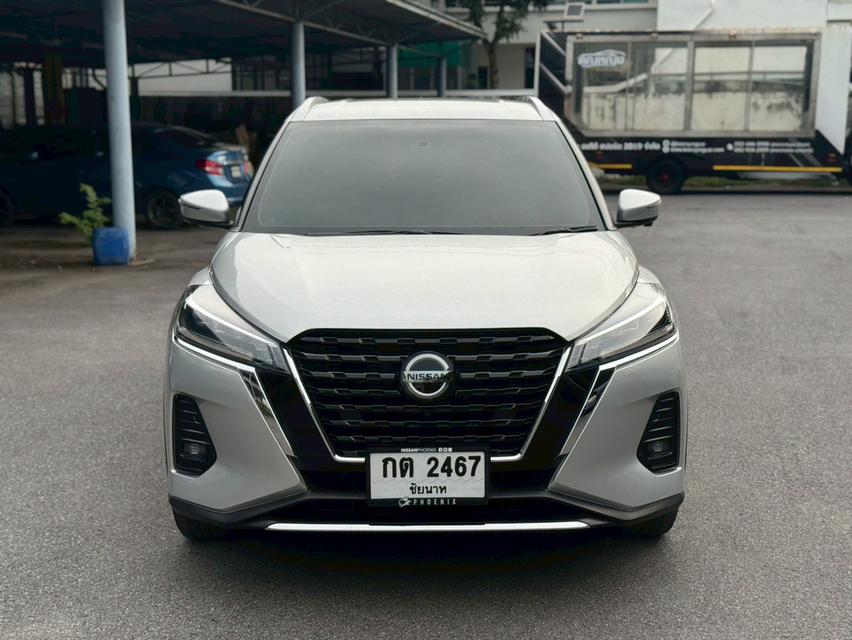 NISSAN Kicks Wagon 4dr V FWD 1.2i Y22 (mnc)สีเทา ออโต้  รถสวยรถบ้านสภาพป้ายแดง 2