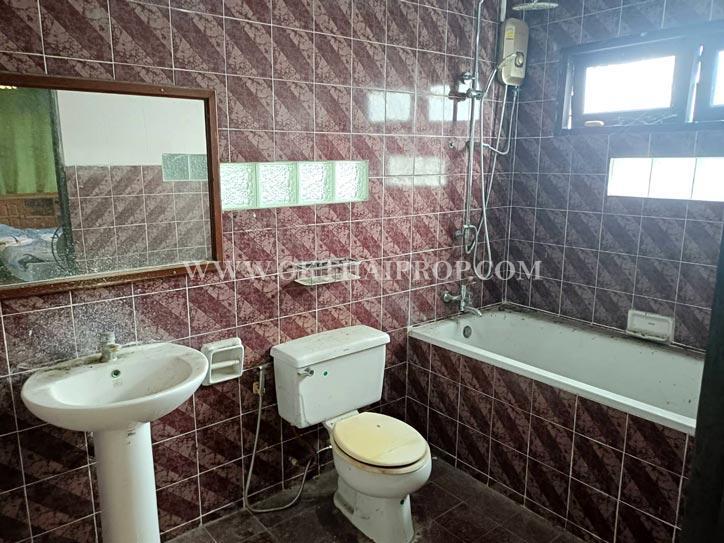 บ้านเดี่ยว หมู่บ้าน เค.ซี.การ์เด้นโฮม4 ถนนนิมิตใหม่ 12