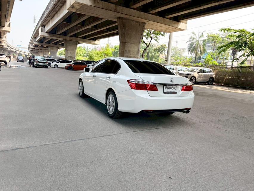 Honda Accord 2.0E AT ปี 2013  เพียง279,000บาท เบาะไฟฟ้าคู่หน้า ไมล์128xxx สวยพร้อมใช้ ยางปี2025 เครื่องยนต์เกียร์ช่วงล่างดี แอร์เย็นฉ่ำ *ดูรถกทม ซอยปร รูปที่ 4