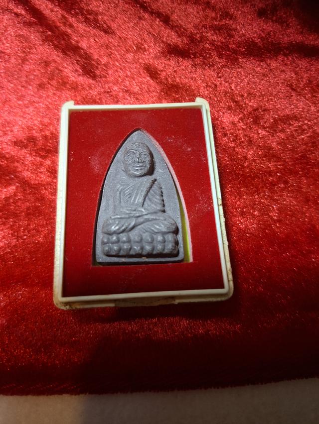 พระเครือง
