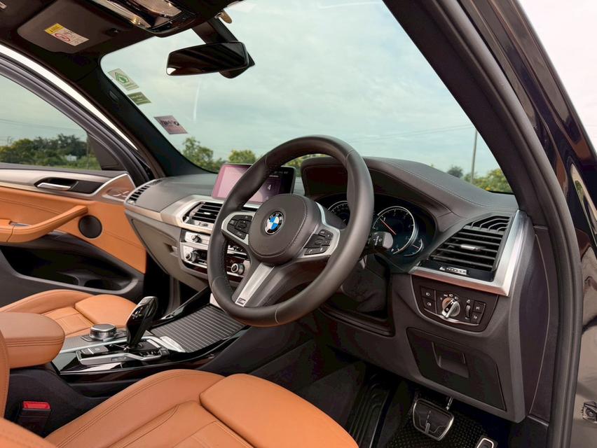 BMW X3 xDrive20d M Sport ปี 20 สีดำสวยสุดในรุ่น มือเดียวป้ายแดง เข้าศูนย์ทุกระยะ 9