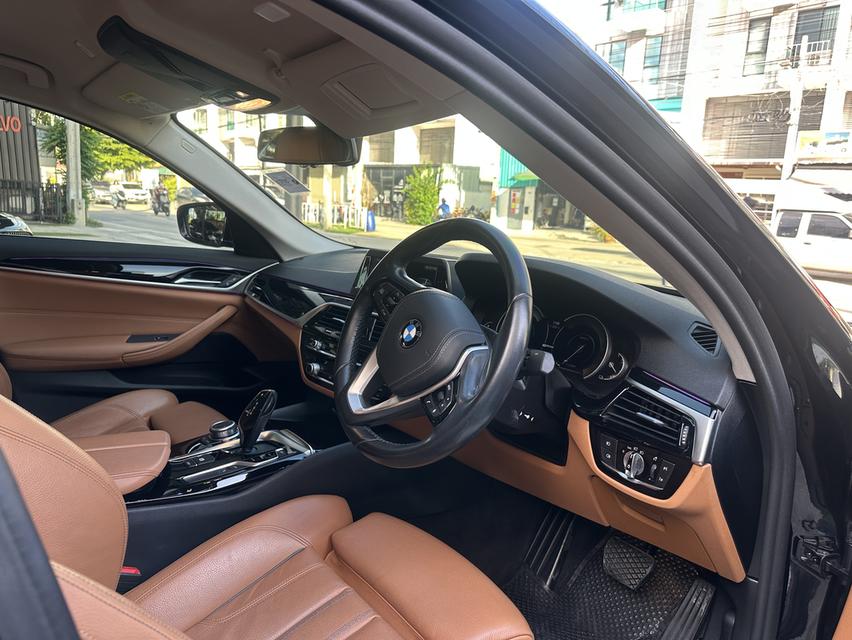 ฺBMW 530e 2.0 Elite จดทะเบียนปี 2020 รถมือเดียว ไมล์ 4x,xxx km รูปที่ 9