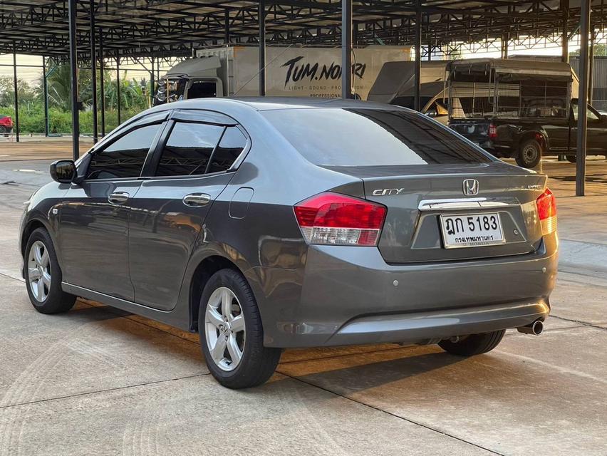 #Honda #city 1.5V ปี 2009 สีเทา #มือเดียวป้ายแดง ✨รถบ้านสวยสภาพดี #มือเดียวป้ายแดง ไม่มีชนหนัก ไม่เคยติดแก๊ส เดิมๆโรงงาน เบาะหนังสีครีม ไมล์189,700 รูปย่อยที่ 2