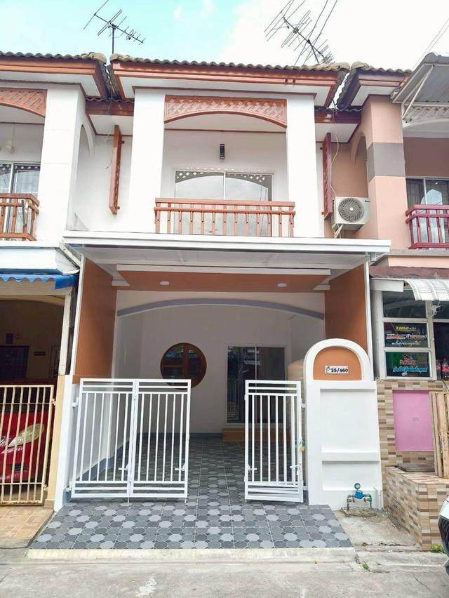 หมู่บ้านณราธร สุวินทวงศ์ ทาวน์เฮ้าส์ 2 ชั้น รีโนเวทใหม่ พร้อมอยู่!