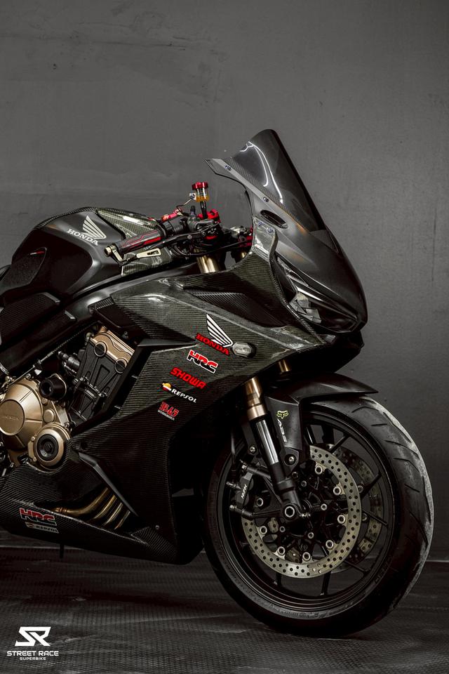 🔥 Honda CBR650R ปี 2019 | ดำดุ ของแต่งท่วม คาร์บอนจัดเต็ม ปั๊ม Brembo แท้! 🔥 CBR650R คันนี้ไม่ใช่แค่สวย แต่ “ของถึง” จัดคาร์บอนมาแบบเต็มลำ ปั๊ม Bre รูปที่ 6