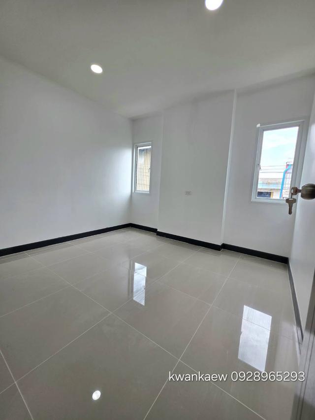 ขายทาว์นโฮม รีโนเวทใหม่ ติดถนนสายไหม พร้อมอยู่ 15