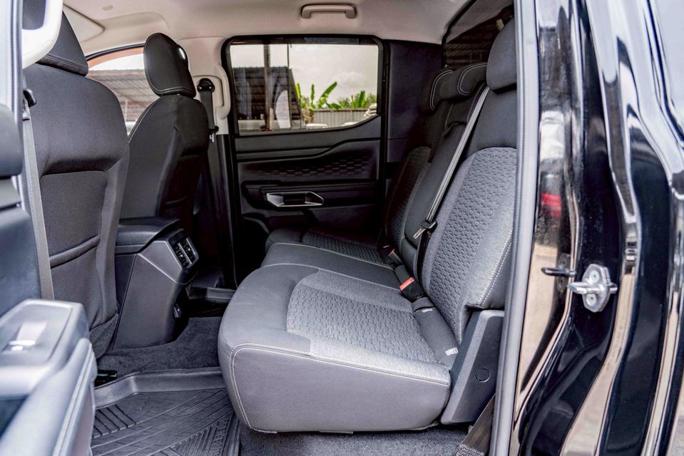 รหัสรถ NP5040 FORD RANGER 2.0 XLT DOUBLE CAB AT 2023 13
