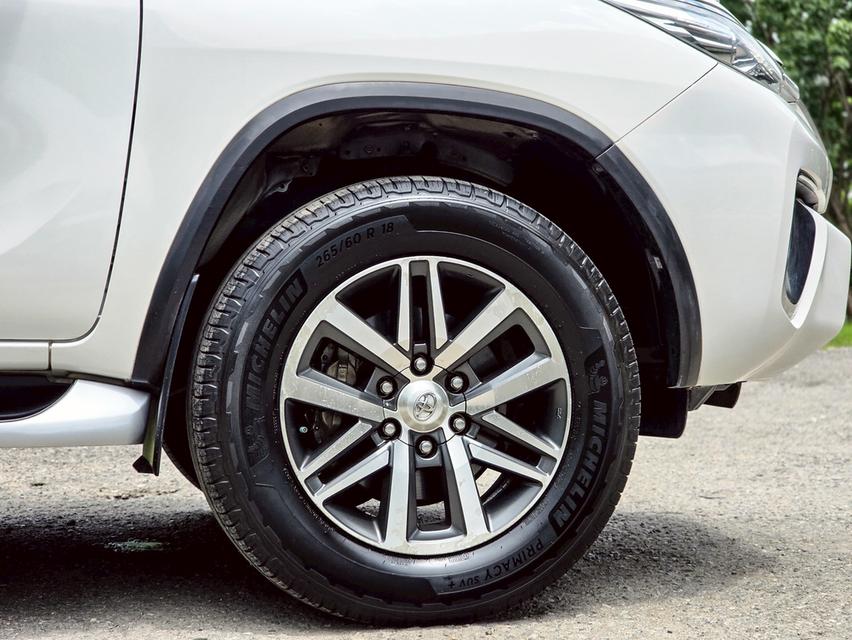 รหัสรถ 67GG9848 🏔️ TOYOTA FORTUNER 2.4V ปี 2019 🏔️