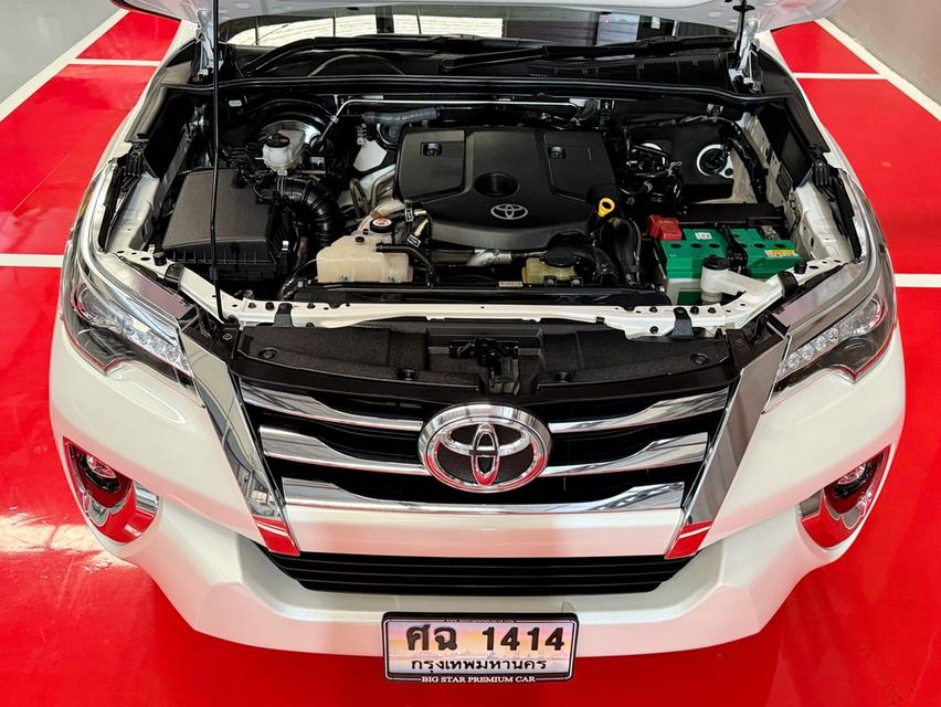 2020 TOYOTA FORTUNER 2.4V รถมือเดียวออกป้ายแดง รถวิ่งน้อย ประวัติศูนย์ครบ ไม่เคยมีอุบัติเหตุครับ 15