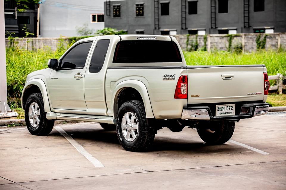 Isuzu D-Max Hi-Lander Cab 2.5 Gold Series เครื่องยนต์ดีเซล เกียร์ ธรรมดา  ปี 2008 สวยๆ 4