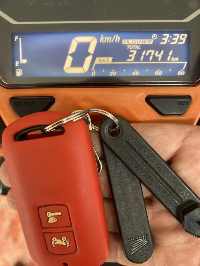 Click 150i ปี 2020 รถสวย พร้อมใช้งานเลยครับ