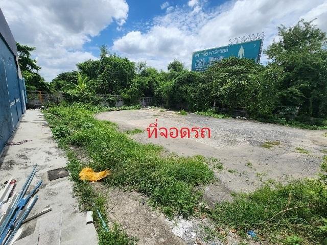 ติดถนนใหญ่ คลีนิค ร้านอาหาร MRTสัมมากร 1.5กม. ให้เช่าอาคาร 100ตร.วา.265ตร.ม.ทำเลดี 6นอน 6น้ำ บางกะปิ 2.1 กม.