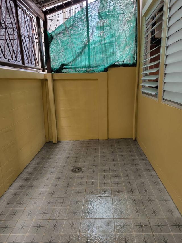 ขาย/เช่าทาวน์เฮ้าส์ 2 ชั้น หน้ากว้าง 5 เมตร ย่านรังสิต 6