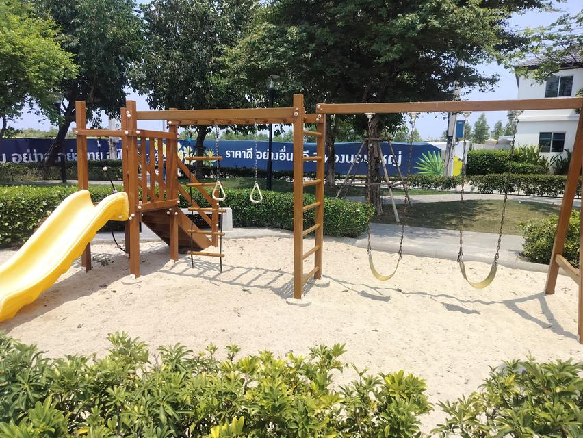 หมู่บ้านจัดสรร อสังหาริมทรัพย์ 17