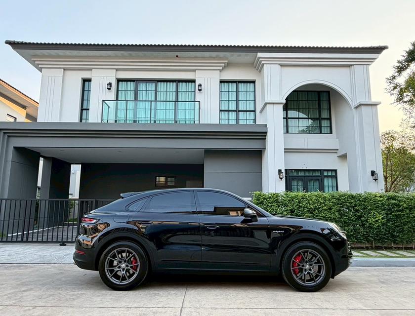 Porsche Cayenne S E-Hybrid ปี 2025รถออกศูนย์ AAS บอดี้สีดำ ภายในแดง รูปที่ 7