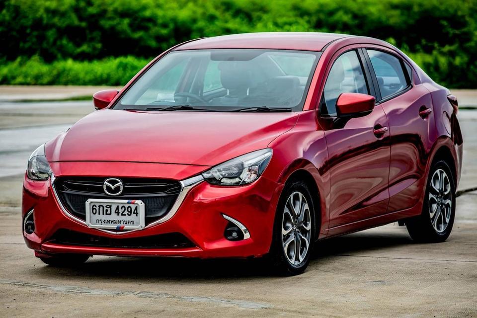 Mazda2 1.5 XD Highplus Led Sedan ปี 2018 เครื่องยนต์ดีเซล MNC รุ่น Top สีแดง 3