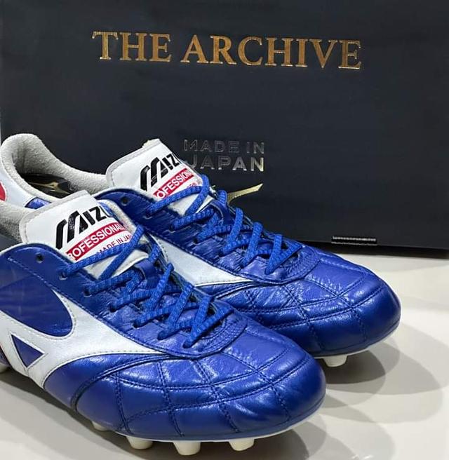 The Morelia M 8 Blue Japan  Limited Edition  3