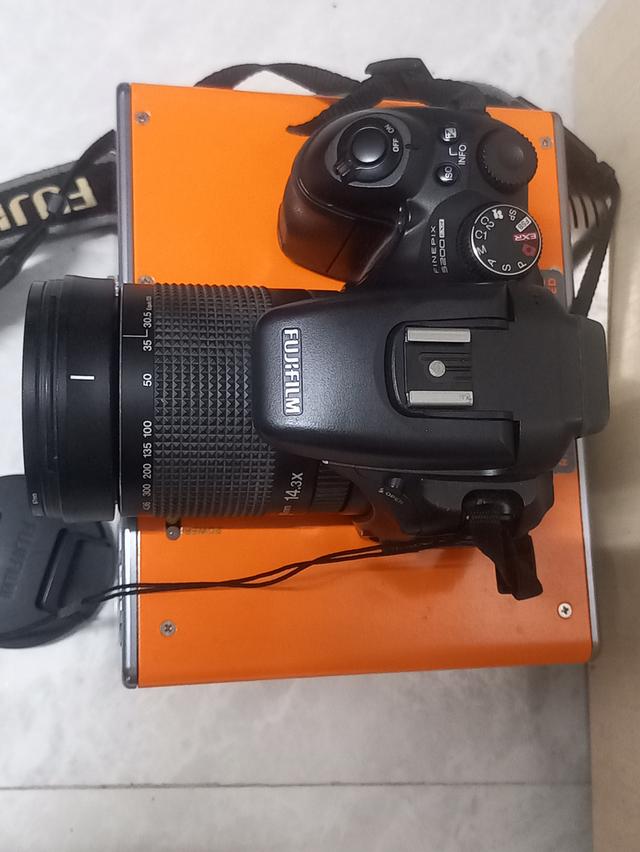 ขายกล้องถ่ายรูป Fujifilm FINEPIX S200EXR