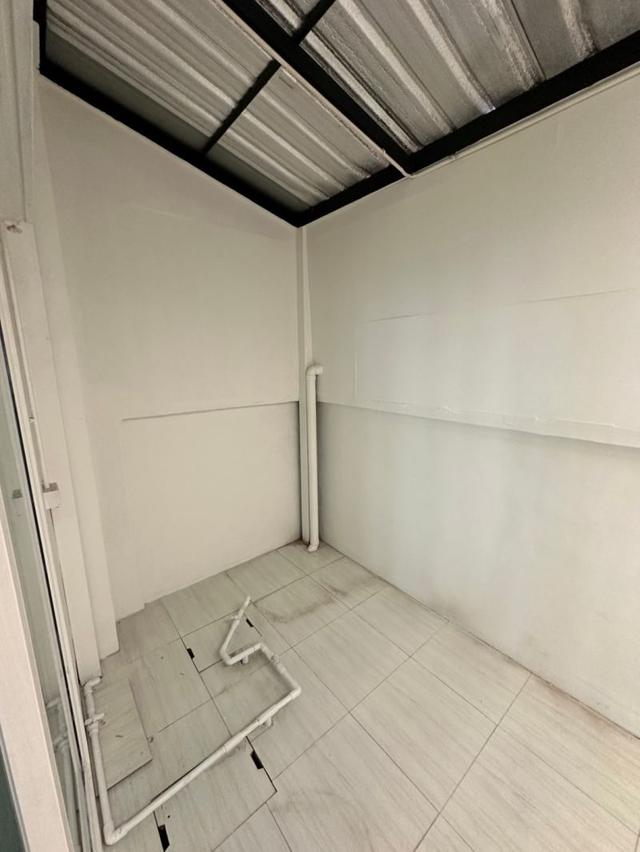 ขาย : ทาวน์โฮม 2 ชั้น, เนื้อที่ 18.2 ตรว. หมู่บ้านกัสโต้ แกรนด์ รามคำแหง  ถนนราษฎร์พัฒนา  15