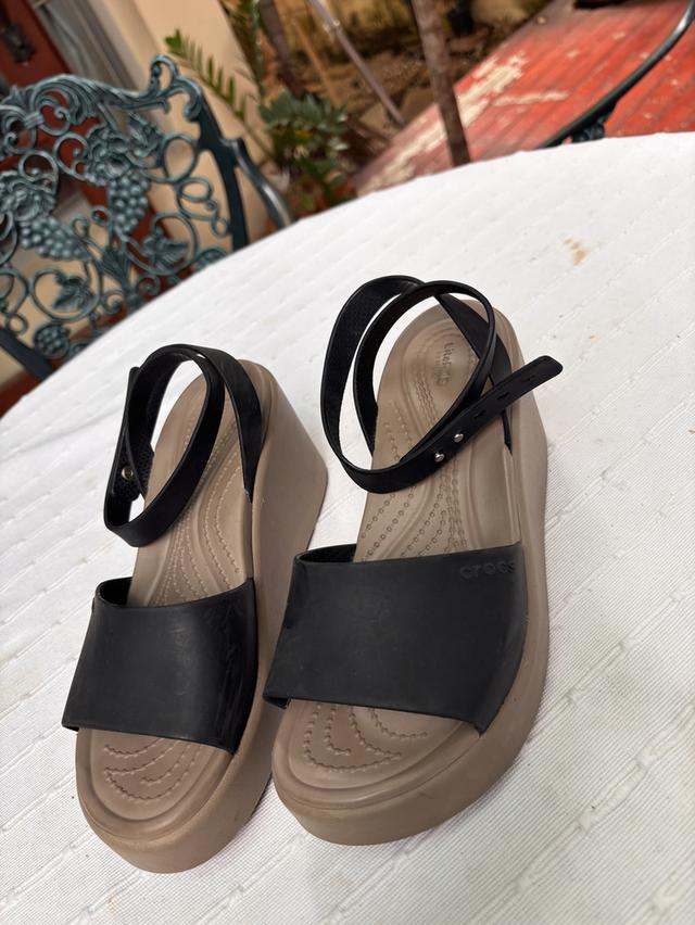 รองเท้า CROCS Liferide