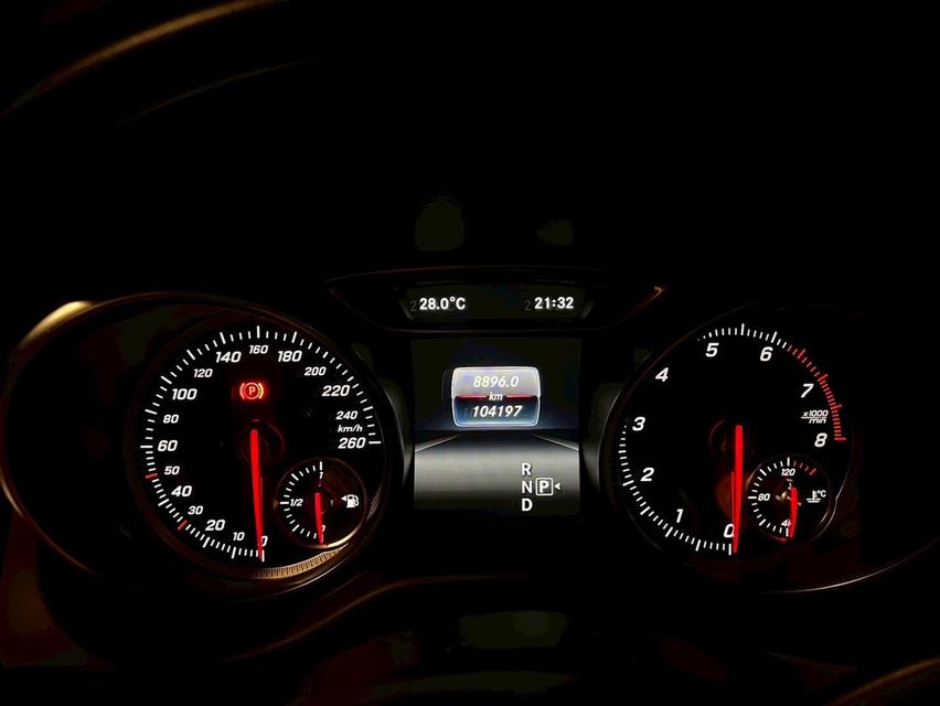 Mercedes benz CLA250 (2016) 11
