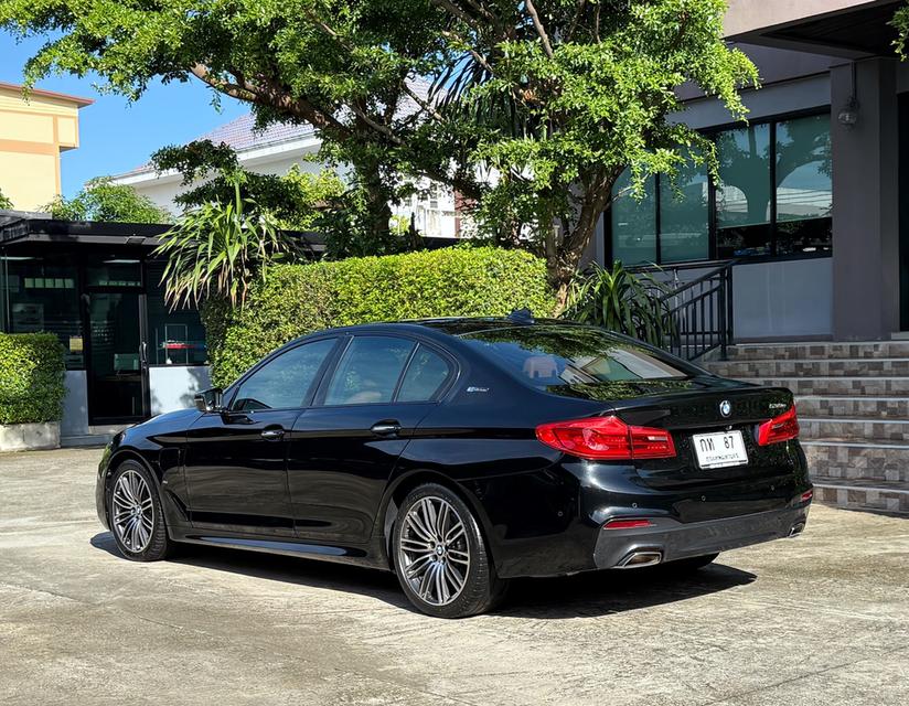2019 BMW 530e MSPORT รถออกศูนย์ BMW THAILAND รถวิ่งน้อยเพียง 9X,XXX กม รถเข้าศูนย์ตามระยะ รถไม่เคยมีอุบัติเหตุครับ 6