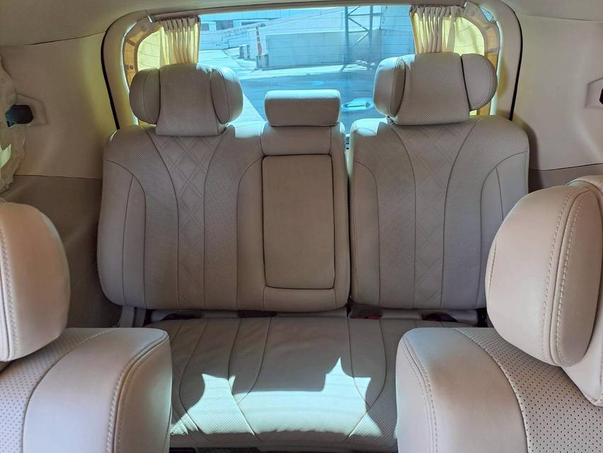 ปี 2017 HYUNDAI GRAND STAREX, 2.5 VIP (สีน้ำตาล) 11
