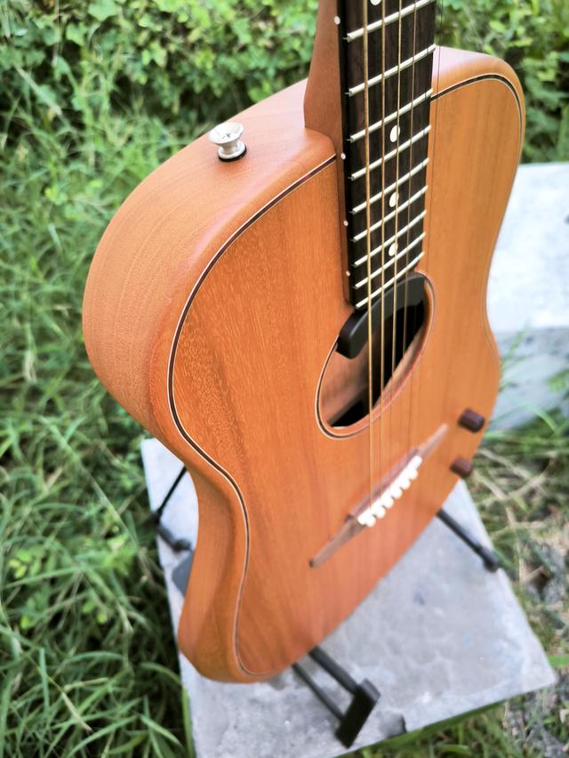 Fender Highway Series Dreadnought (All Mahogany) รูปที่ 3