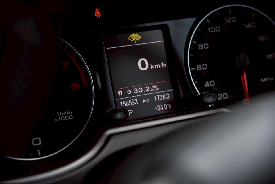 รหัสรถ CBL9984 Audi Q5 2.0 Quattro TFSI S Line AT 2012 17