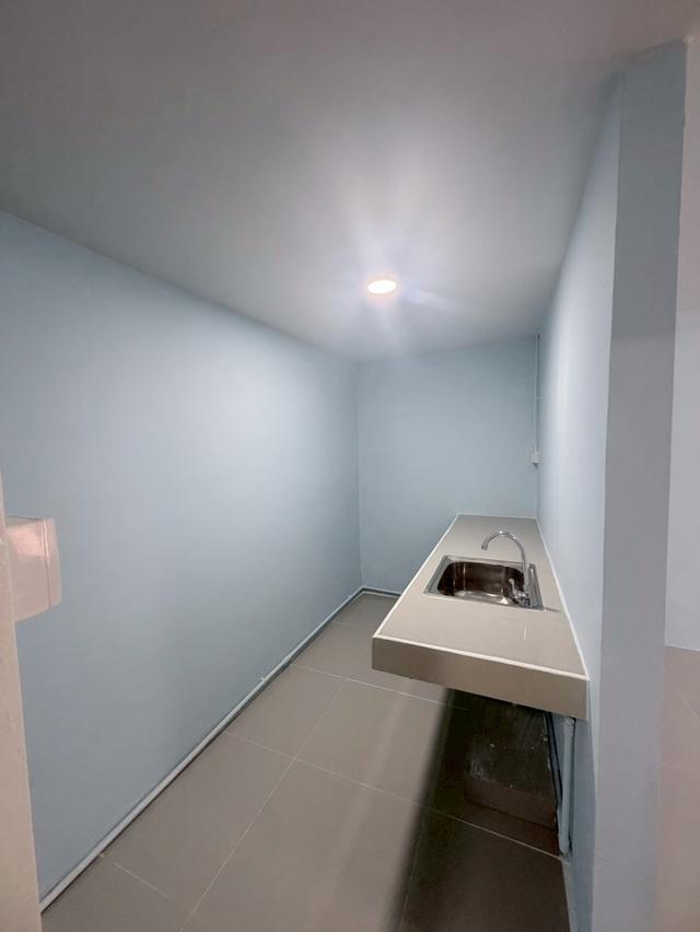 อพาร์ทเม้นท์ ถนนกาญจนาภิเษก 6