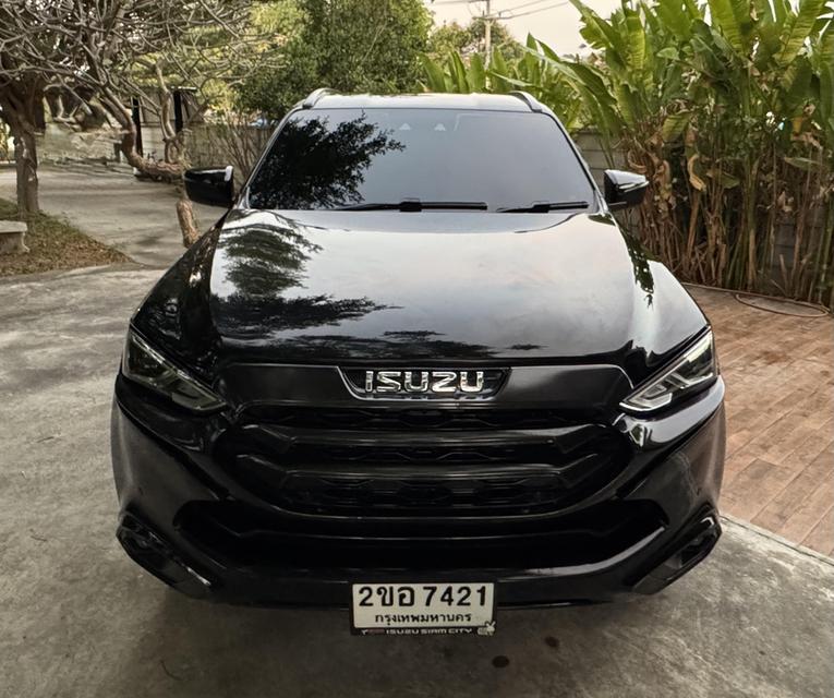 รถบ้านมือเดียว เข้าศูนย์ตลอดการใช้งาน ISUZU MU-X 1.9 ULTIMATE AT 2WD รุ่นท็อป ปี2022 2