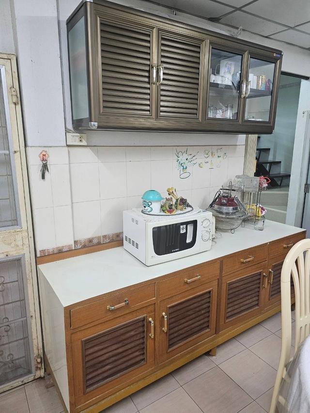 บ้านทาวเฮาส์ ใกล้รถไฟฟ้า 8