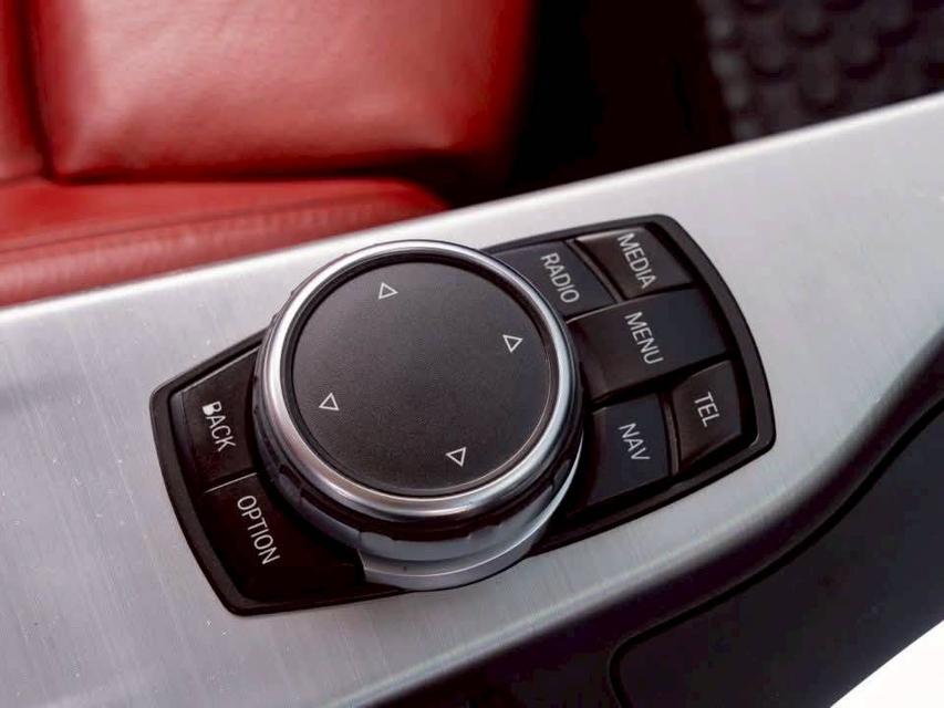 ขาย BMW 320D Msport ปี16 12
