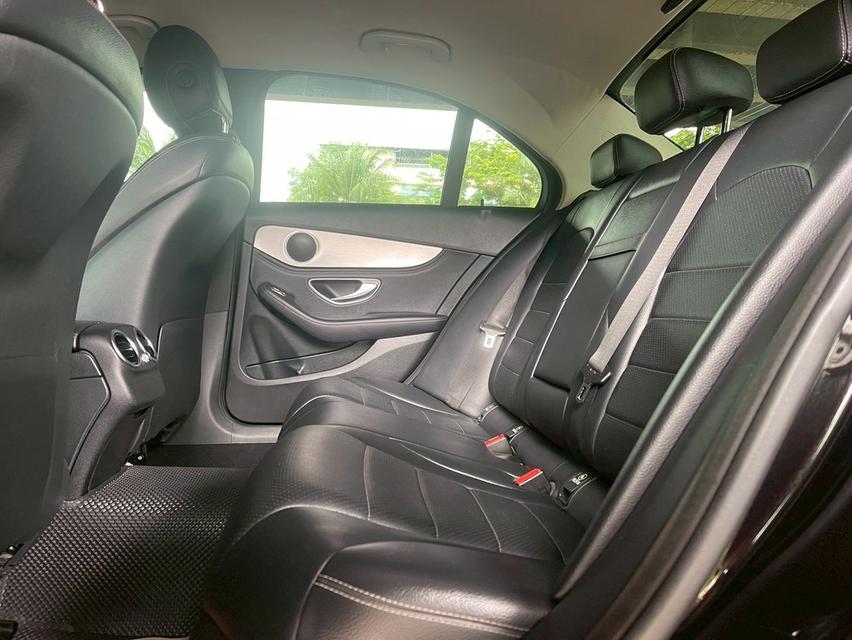 รหัสรถ WMT6104 BENZ C200 ปี 2015 8