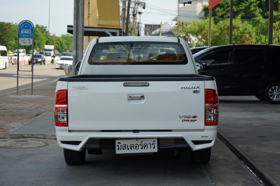 2015 TOYOTA VIGO 2.5E TRD 6