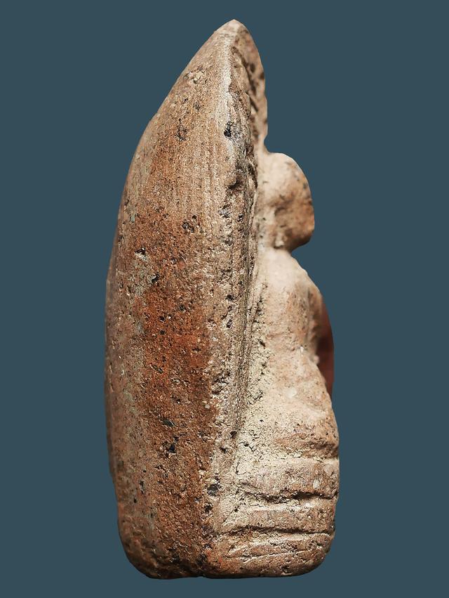 พระคง ลําพูน....เก่า เนื้อจัดๆ รูปย่อยที่ 4